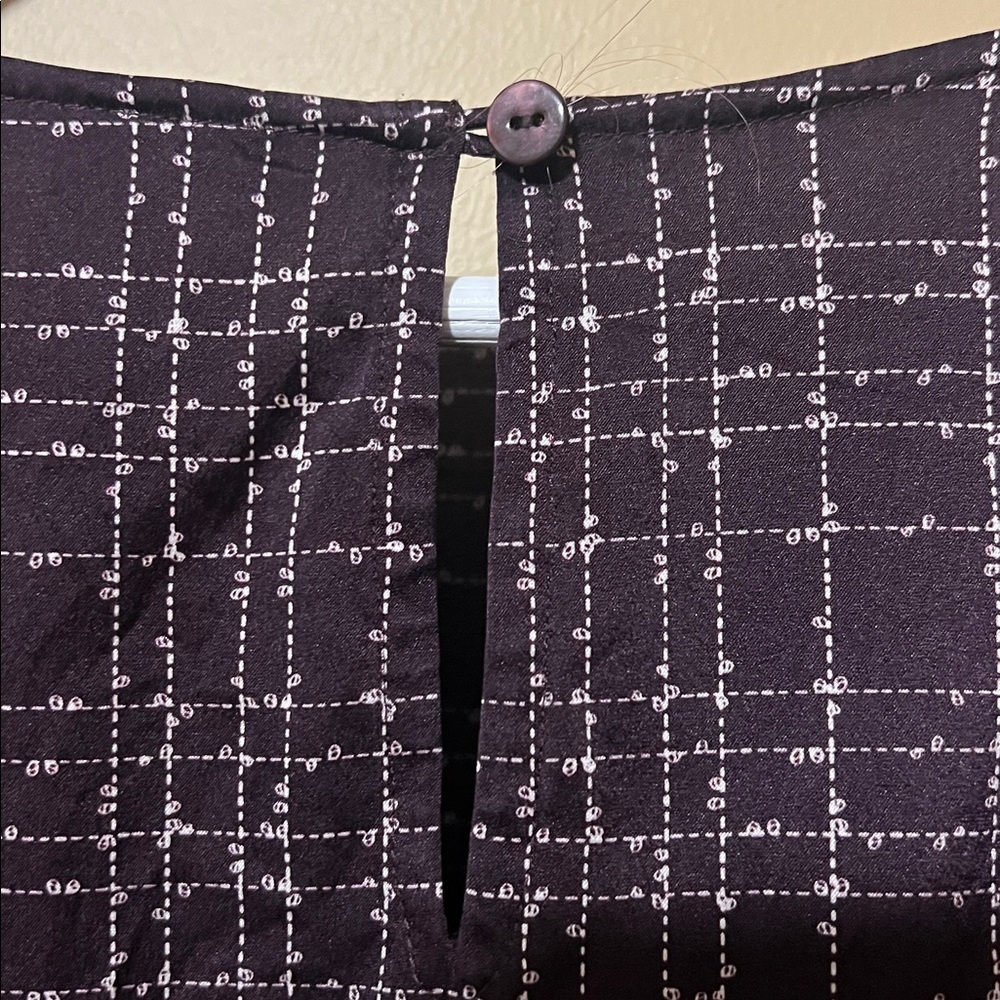 Eileen Fisher Purple and White Grid Pattern Long Sleeve Silk Top. Large - Picture 4 of 7